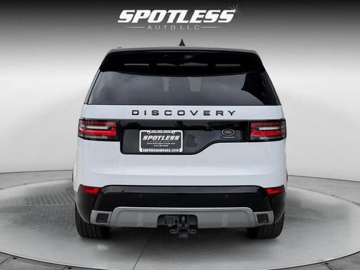 2020 Land Rover Discovery Landmark Edition