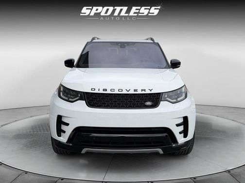 2020 Land Rover Discovery Landmark Edition