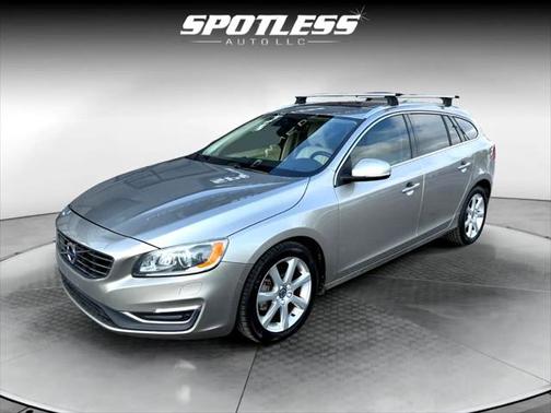 2016 Volvo V60 T5 Drive-E Platinum