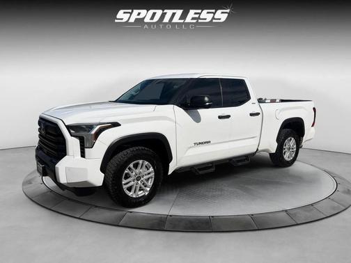White 2022 Toyota Tundra SR5