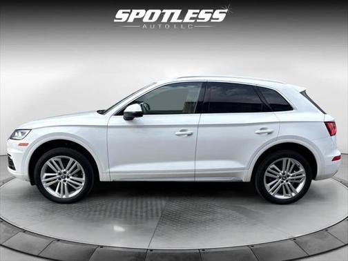 2018 Audi Q5 2.0T Prestige
