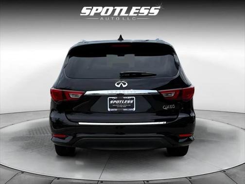 2016 INFINITI QX60 Base
