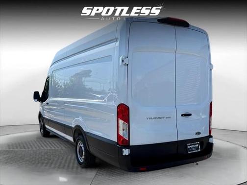 2022 Ford Transit-250 Base