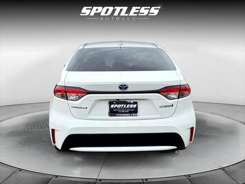 2021 Toyota Corolla Hybrid LE