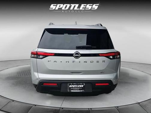 Brilliant Silver Metallic 2022 Nissan Pathfinder SV 2WD