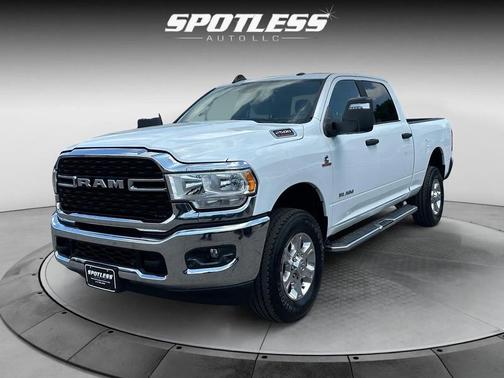 Bright White Clearcoat 2024 RAM 2500 Big Horn Crew Cab 4x4 6'4' Box