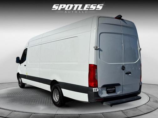 2020 Mercedes-Benz Sprinter 4500 High Roof V6