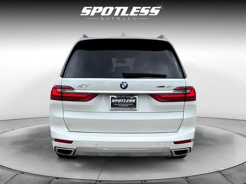 2019 BMW X7 xDrive40i