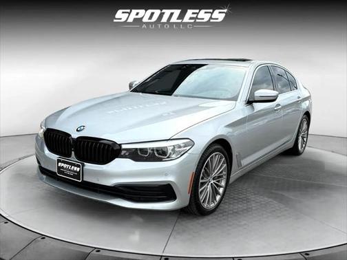2020 BMW 530 530i