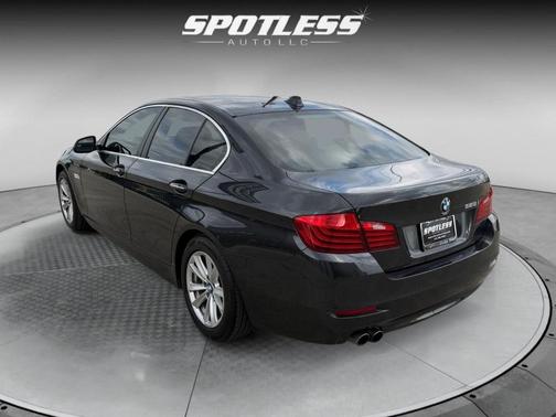 2016 BMW 528 528i