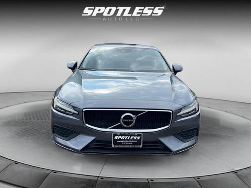 2019 Volvo S60 T5 Momentum