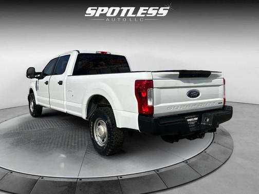 Oxford White 2018 Ford F-250 XL