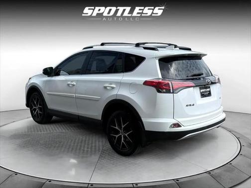 2016 Toyota RAV4 SE