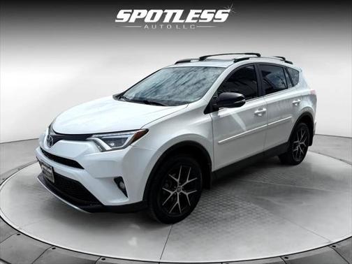 2016 Toyota RAV4 SE