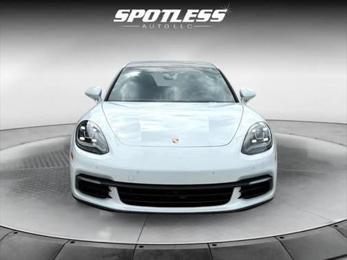 2018 Porsche Panamera 4S