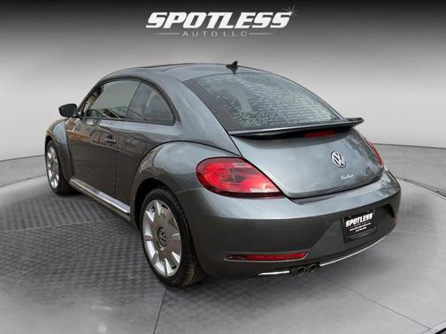 2017 Volkswagen Beetle 1.8T SE