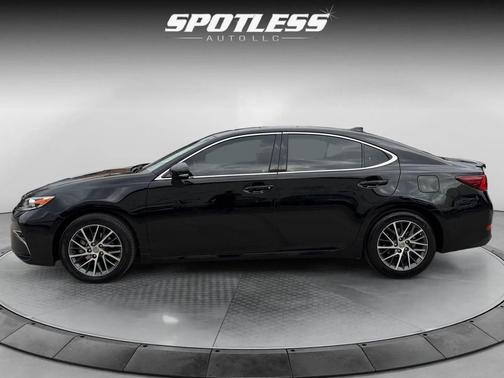 2017 Lexus ES 350 Base