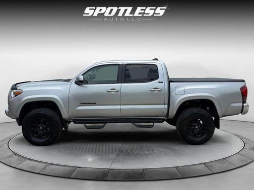 Celestial Silver Metallic 2022 Toyota Tacoma SR5