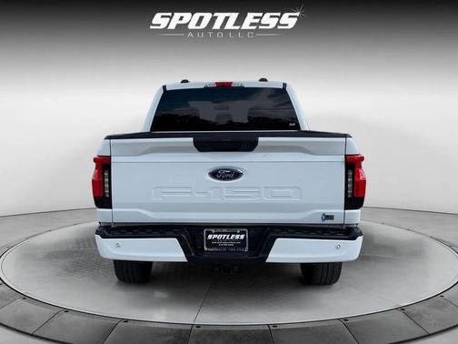 Oxford White 2023 Ford F-150 Lightning XLT