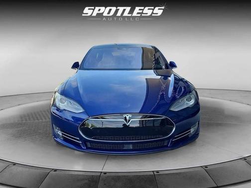 2016 Tesla Model S 90D