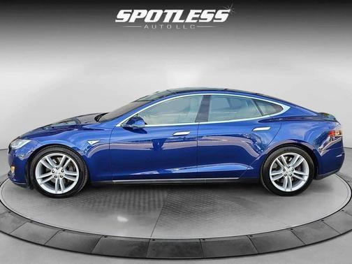 2016 Tesla Model S 90D