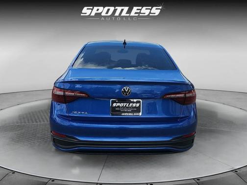 Rising Blue Metallic 2022 Volkswagen Jetta 1.5T S