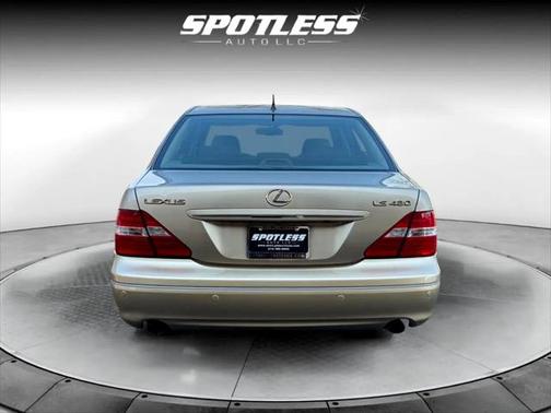 2004 Lexus LS 430 Base