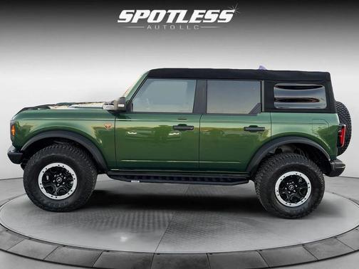 2023 Ford Bronco Badlands