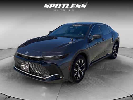 2024 Toyota Crown XLE