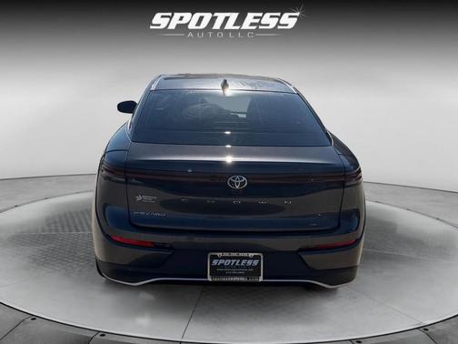 2024 Toyota Crown XLE