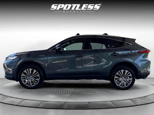 2021 Toyota Venza XLE