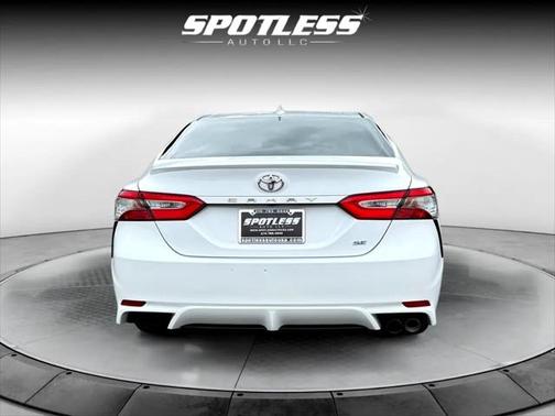 2019 Toyota Camry XLE