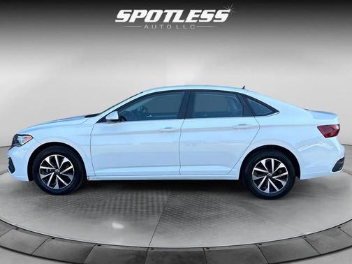 Pure White 2024 Volkswagen Jetta 1.5T S