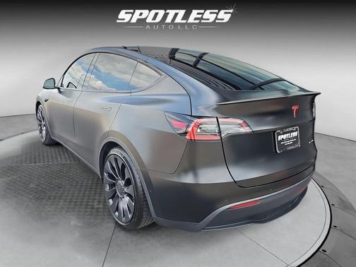 Solid Black 2022 Tesla Model Y Performance Dual Motor All-Wheel Drive