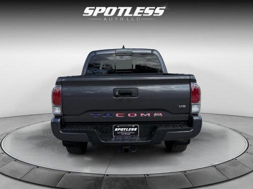 2020 Toyota Tacoma TRD Sport