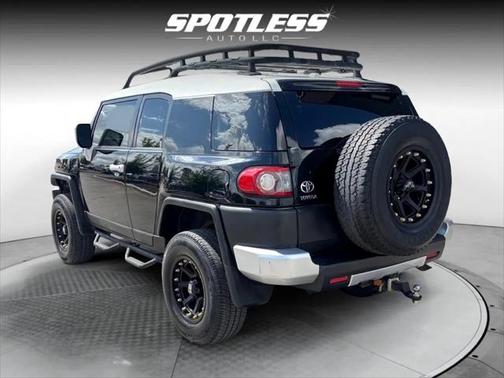 2013 Toyota FJ Cruiser Base