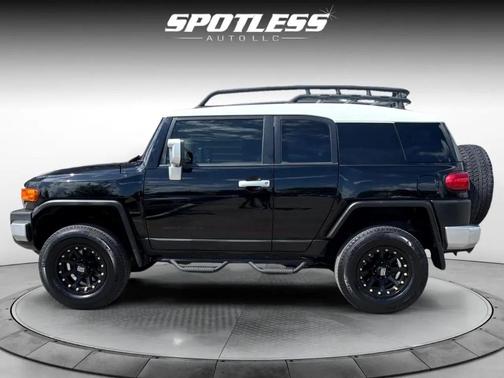 2013 Toyota FJ Cruiser Base