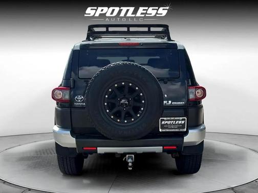 2013 Toyota FJ Cruiser Base