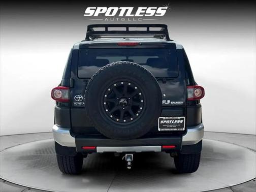 2013 Toyota FJ Cruiser Base