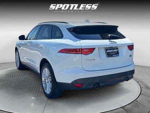 2018 Jaguar F-PACE 25t Premium