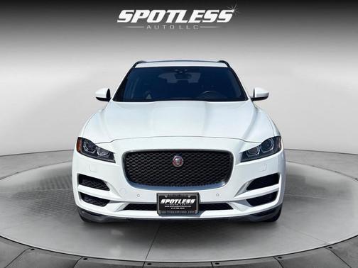 2018 Jaguar F-PACE 25t Premium
