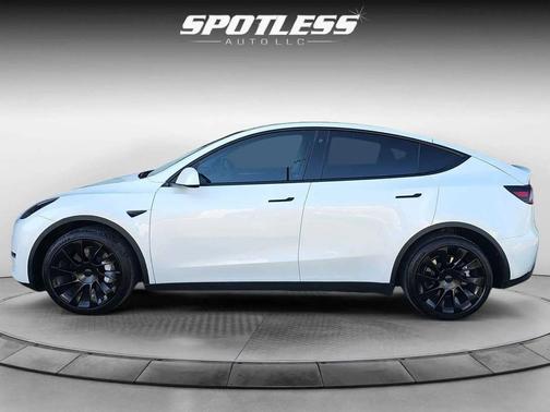2023 Tesla Model Y Long Range Dual Motor All-Wheel Drive