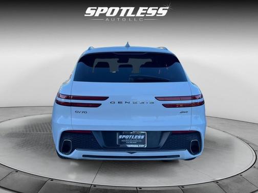 2022 Genesis GV70 2.5T AWD