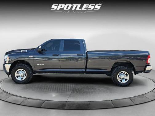 Maximum Steel Metallic Clearcoat 2022 RAM 2500 Tradesman Crew Cab 4x4 8' Box