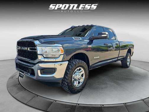Maximum Steel Metallic Clearcoat 2022 RAM 2500 Tradesman Crew Cab 4x4 8' Box