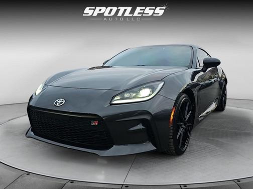 2024 Toyota GR86 Premium