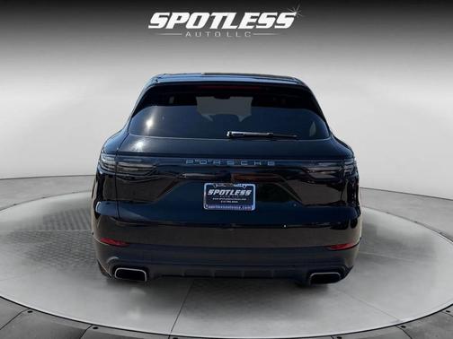 2021 Porsche Cayenne Cayenne