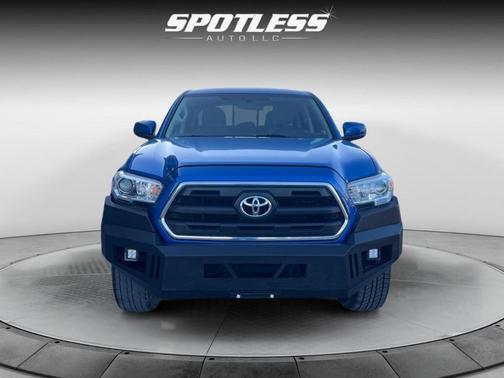 2016 Toyota Tacoma SR5