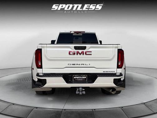 2022 GMC Sierra 3500 Denali