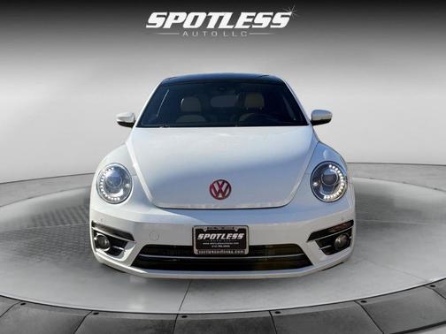 2019 Volkswagen Beetle 2.0T SE